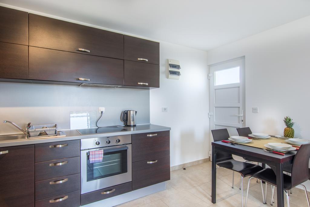 Apartments Domuzin Biograd Na Moru Exterior foto